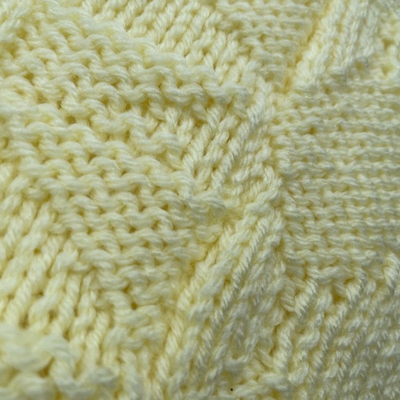 Soft yellow, knit, sampler pattern baby blanket or afghan. - Picture 4 of 4